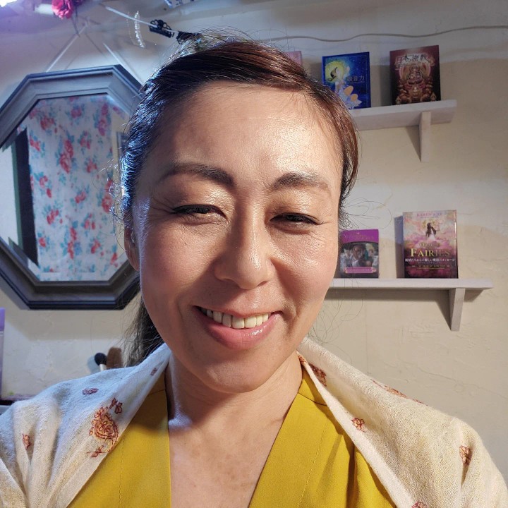 指扇の母 深野タラニ